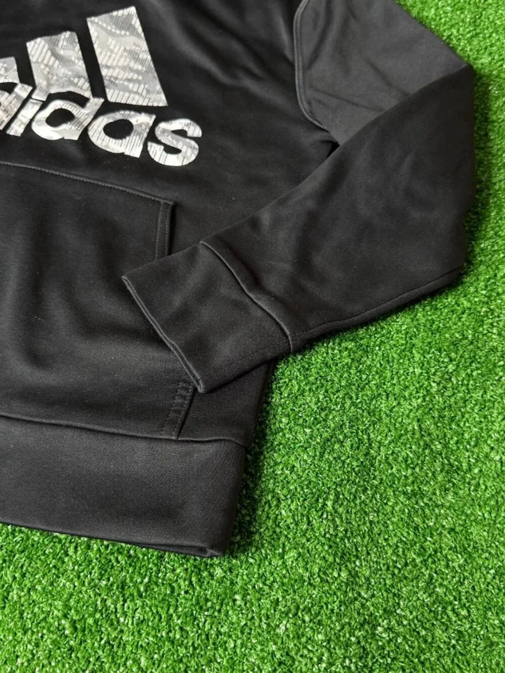 Adidas Youth S (8) Black Fleece Hoodie Sweatshirt Camo Big Logo Pullover